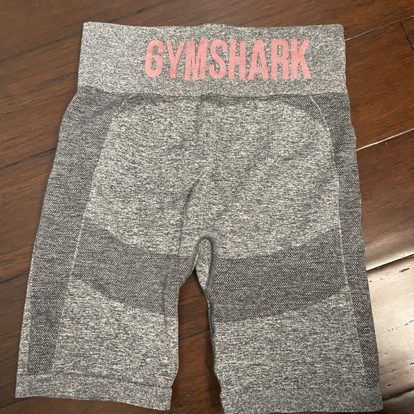 Gymshark biker shorts - Picture 2 of 2